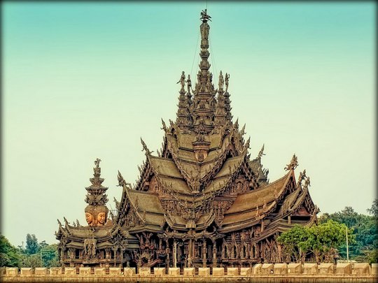 Храм истины (Sanctuary of Truth) в Паттайе, Таиланд