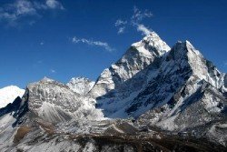 ��� ������ (Ama Dablam)