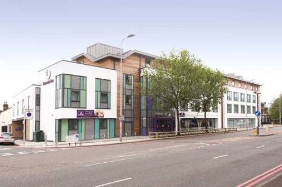 Отель Premier Inn London Richmond