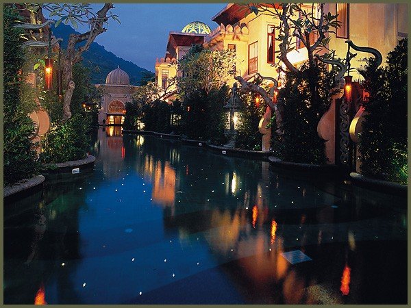 Отель The Baray Villa